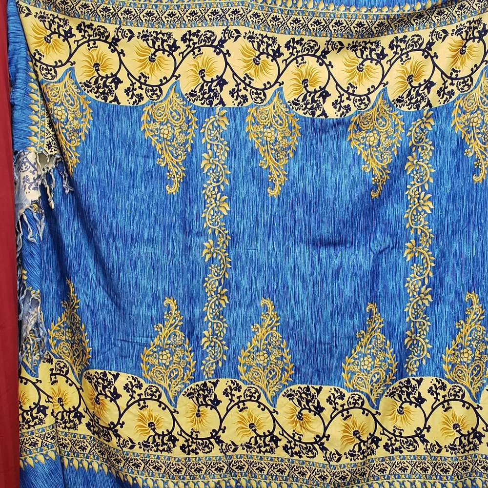 🍁Sarong/Pareo/Scarf. Color: Gold/Yellow with different shade of blue.